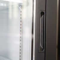 Szafa chłodnicza przeszklona Resto Quality DCC802BWSLD | drzwi przesuwne | 1000x700x2023 mm | czarny (wnętrze białe) | 690 l