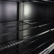 Szafa chłodnicza przeszklona Resto Quality DC1300BSLD | drzwi przesuwne | 1330x725x2023 mm | czarny | 1116 l