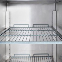Szafa chłodnicza ze stali nierdzewnej na nożkach, GN 2/1, V 650 l, Stalgast 830622