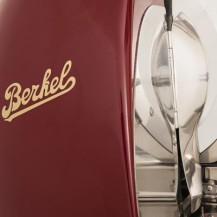 Krajalnica ręczna z kołem zamachowym i automatyczną regulacją Czerwona, BERKEL B116A BK16EVBA010000000R